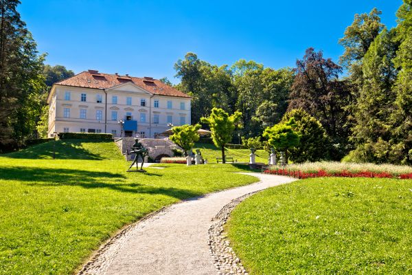 Park Landscape Maintenance Service